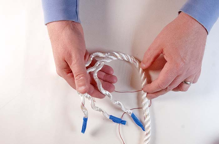 Thimble splice step 2