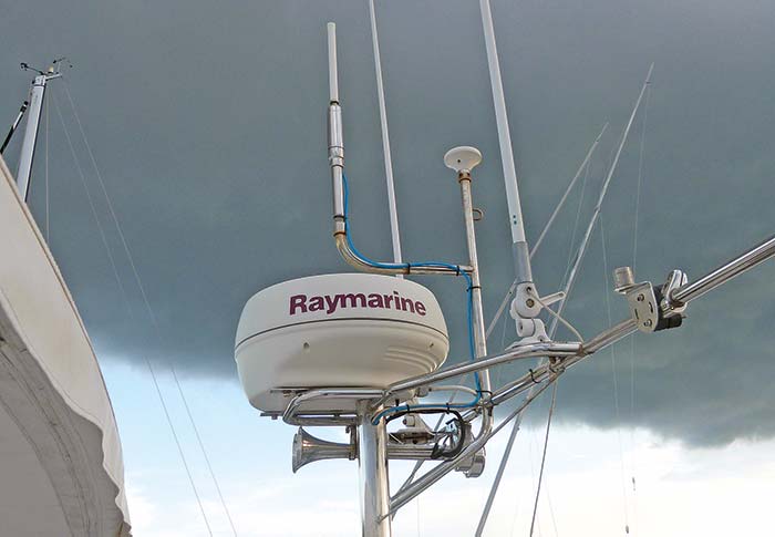 Wi-Fi and cellular antennas